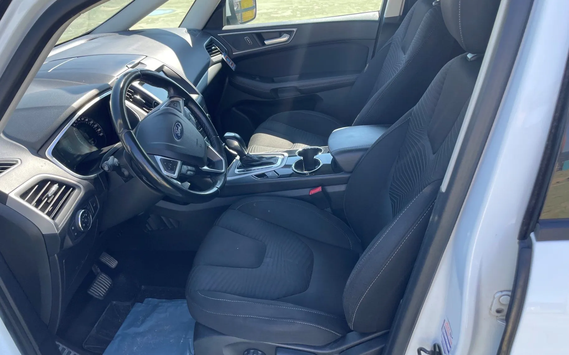 Zunanja slika - Ford S-MAX - 2.0 TDCi  Powershift NAVI.PDC.KAMERA.OGR.SEDEŽ - 16