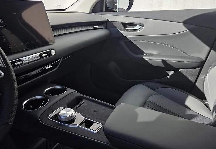 Zunanja slika - MG MGS5 EV - Luxury 64kWh+7 let tovarniške garancije - 10