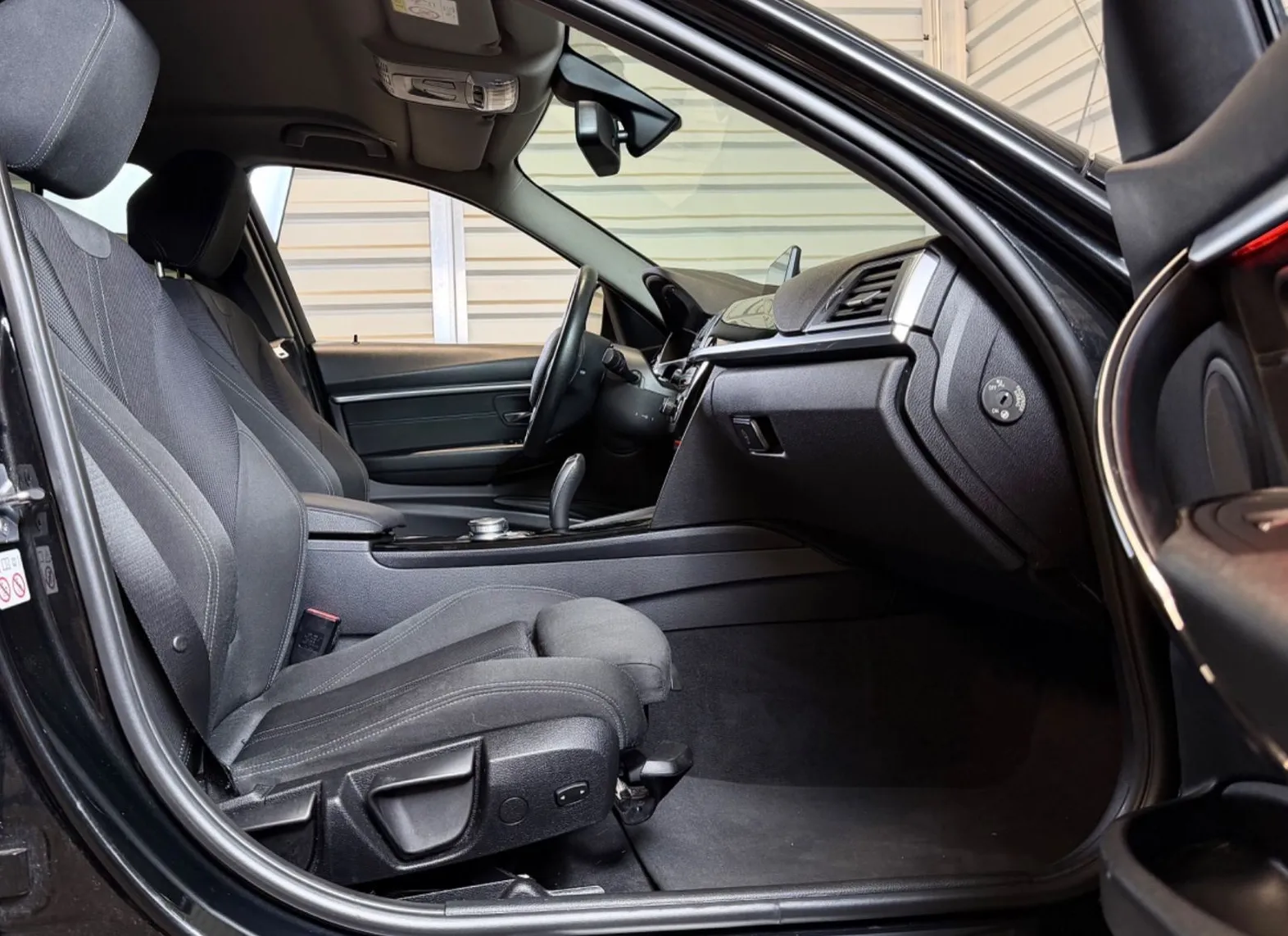 Zunanja slika - BMW Serija 3 - Touring: 320D XDRIVE - SPORT - KAMERA - FULL LED - HEAD - 13