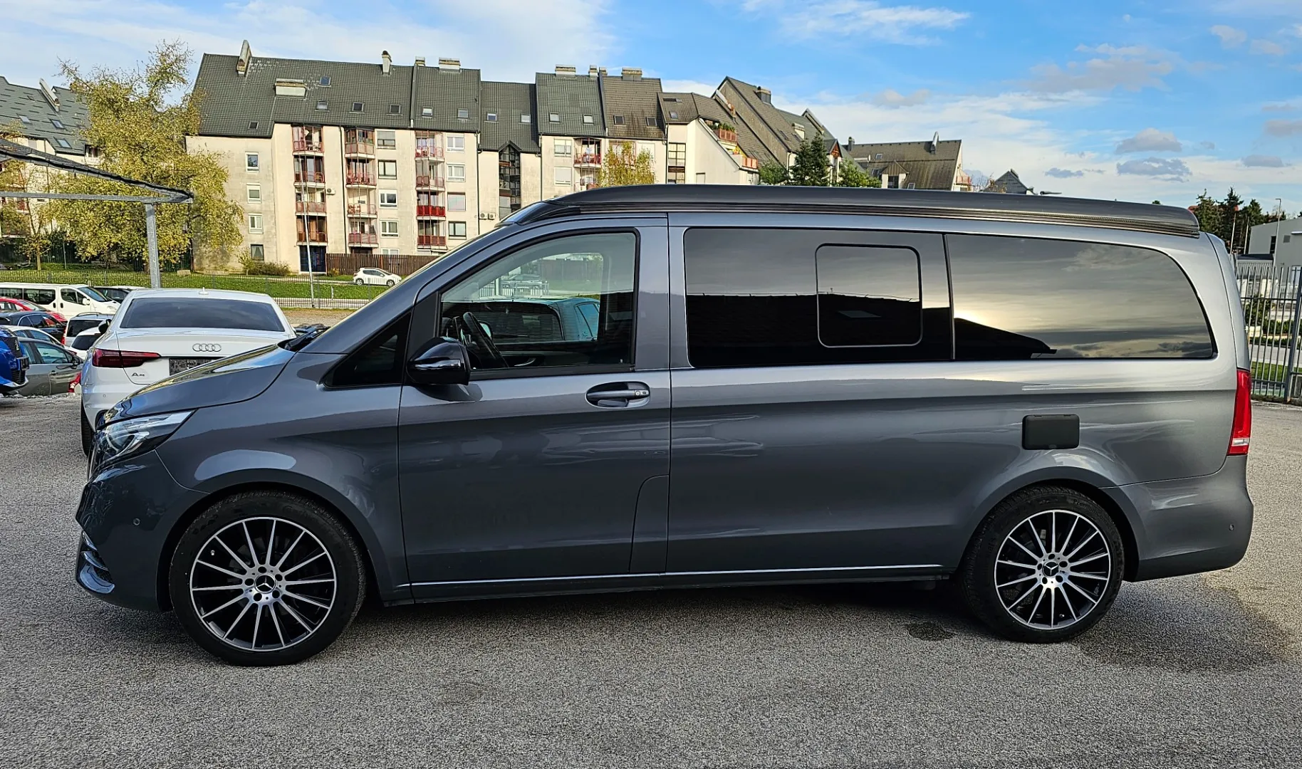 Zunanja slika - Mercedes-Benz V-Razred - Marco Polo 250 d 7G-Tronic Edition AMG Line - 2