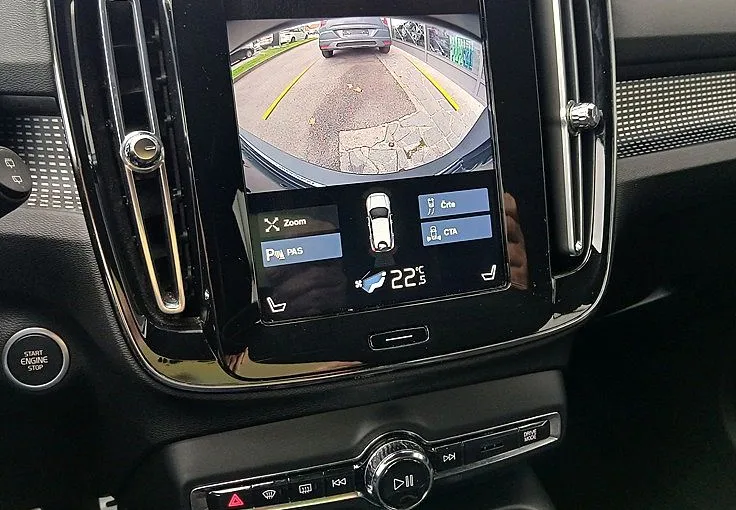 Zunanja slika - Volvo XC40 - 2.0 D3 R-Design 2WD -VIRTUAL -KAMERA -MEMORY - 10