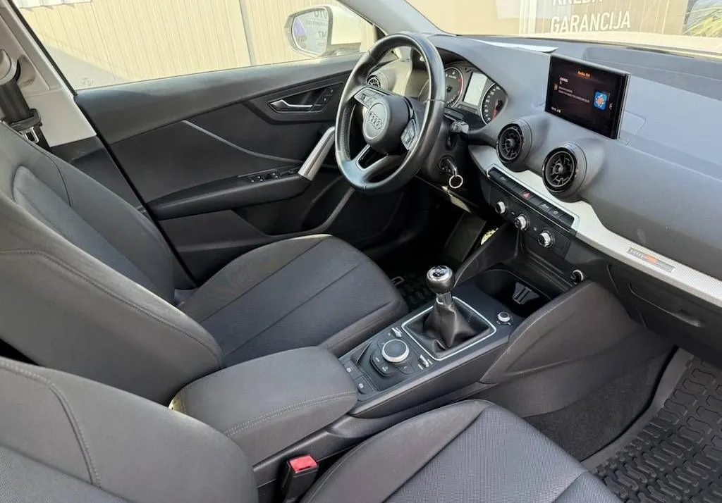 Notranja slika - Audi Q2 - 1.6 TDI UREDIMO FINANCIRANJE POLOG 1200 - 8
