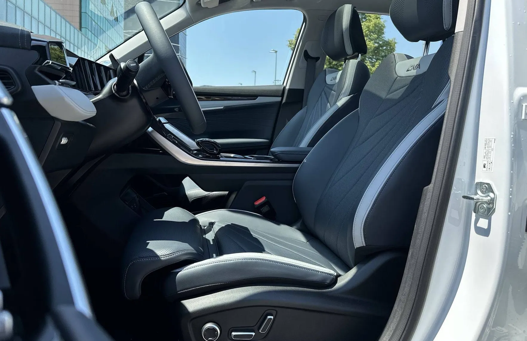 Zunanja slika - Geely StarRay - AWD 2.0 TGDi GF Avt. - 10