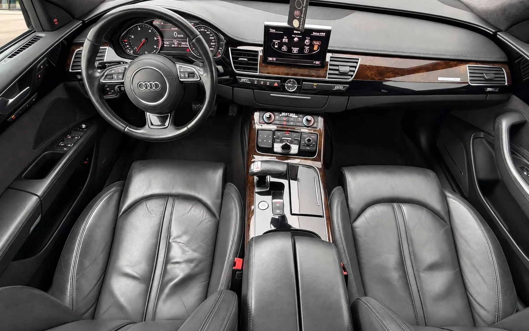 Notranja slika - Audi A8 - quattro 3.0 TDI Tiptronic-Matrix LED-Šibedah-Webas - 12