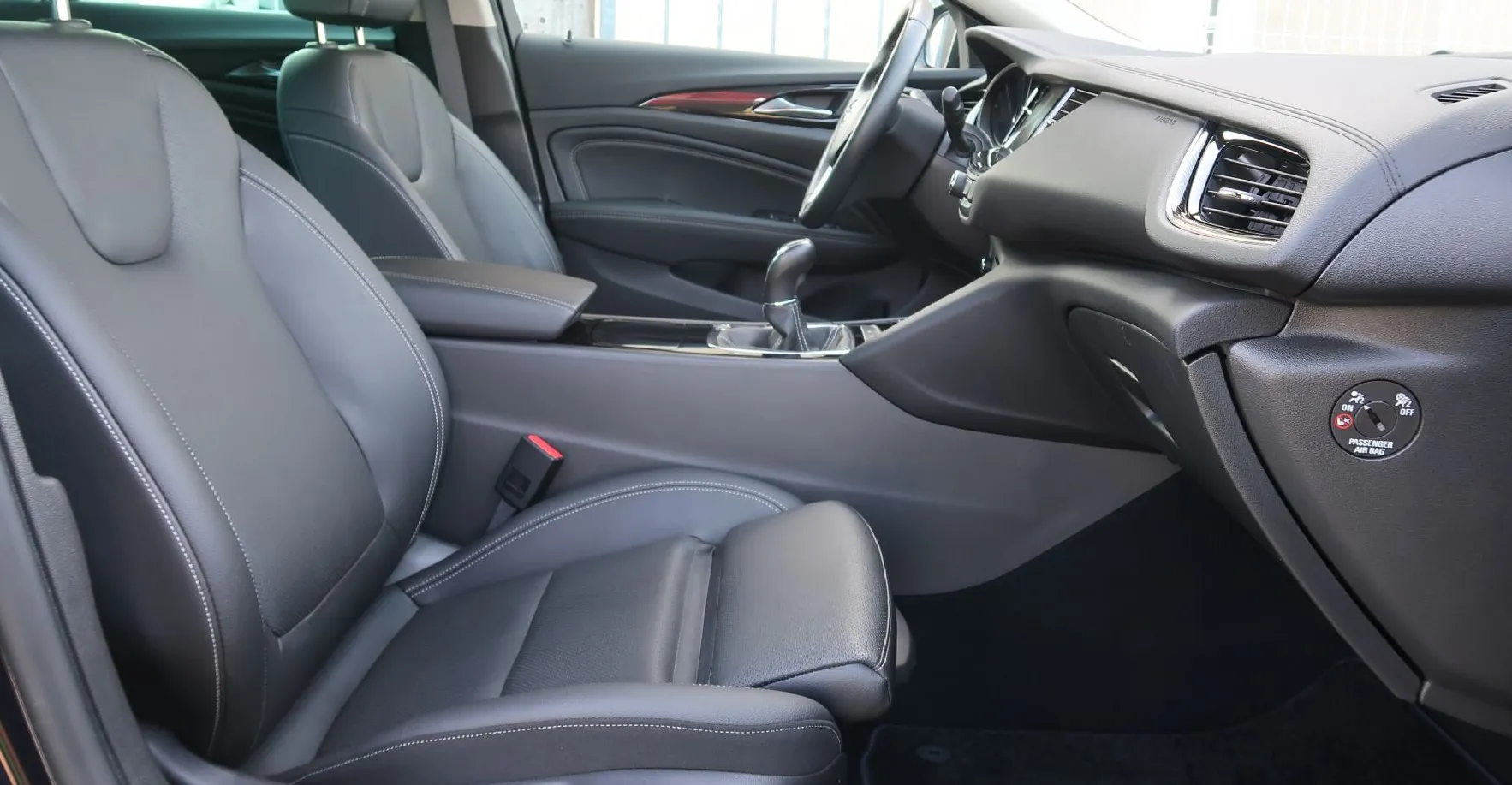 Zunanja slika - Opel Insignia - 1.6 ECOTEC CDTI 81KW INNOVATION-USNJE-KAMERA-LED - 14