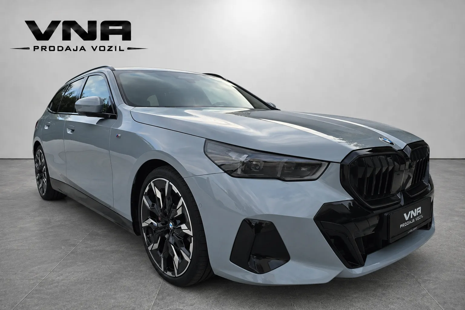 Zunanja slika - BMW serija 5 Touring: - 540d xDrive Touring Avt. |M-OPTIC|VIRTUAL|HL-SED| - 3