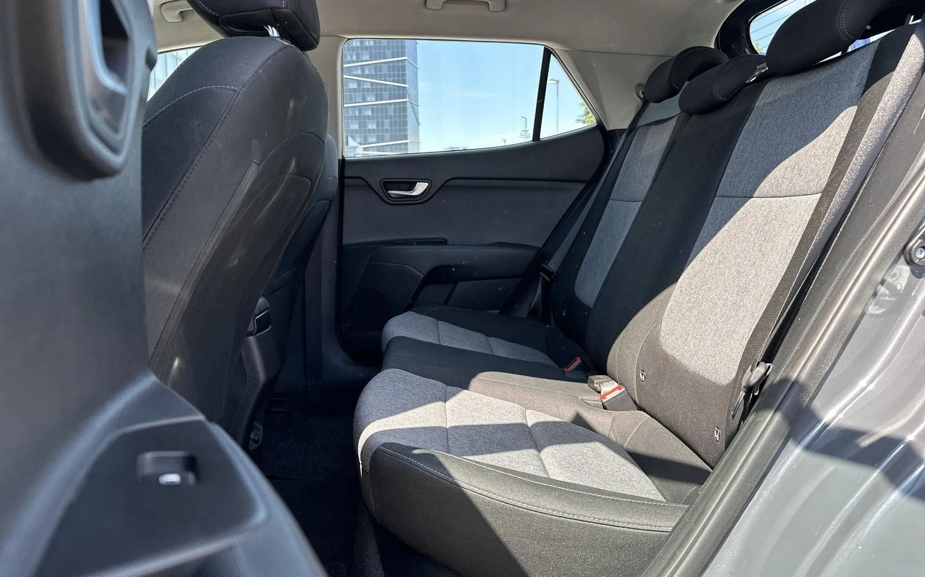 Notranja slika - KIA Stonic - 1.2 DPI LX Urban ISG... - 14