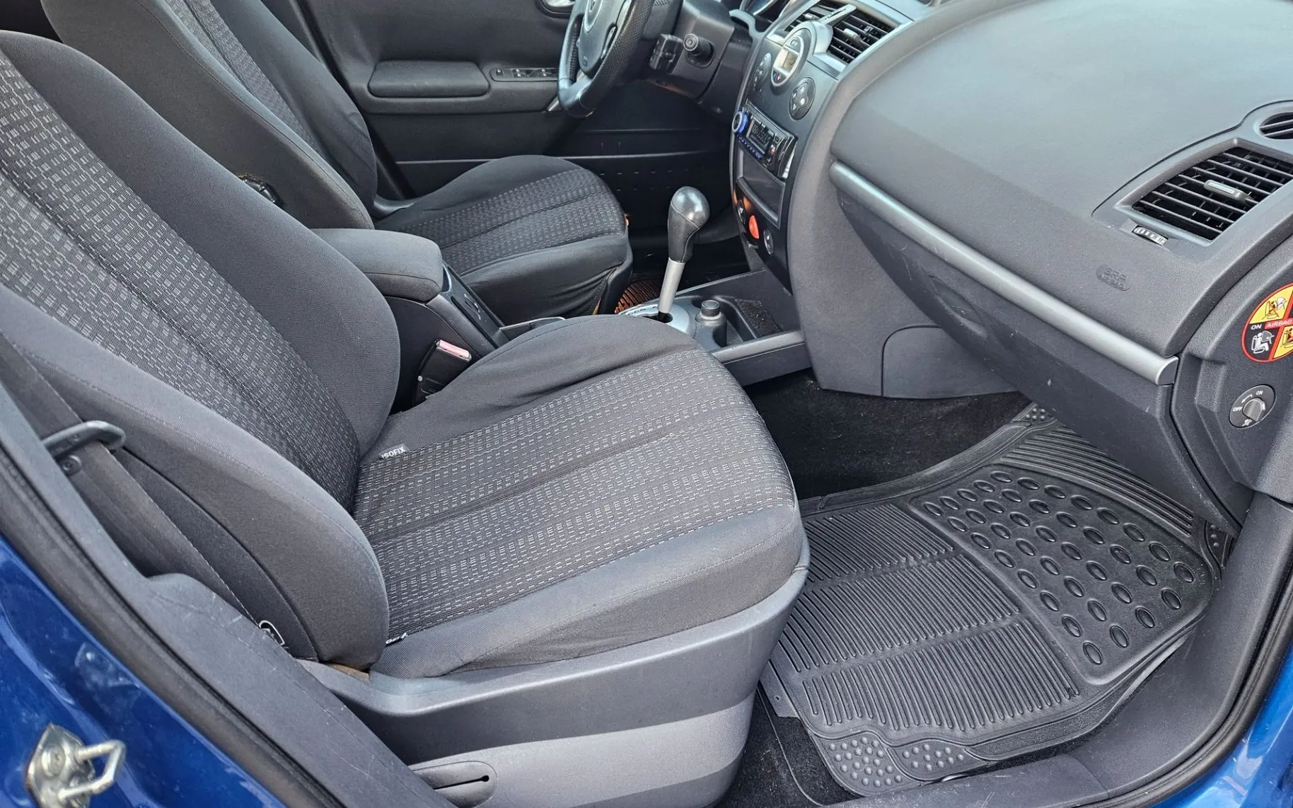 Notranja slika - Renault Megane - 1.9 dCi DYNAMIQUE  AVTOMATIK... - 8
