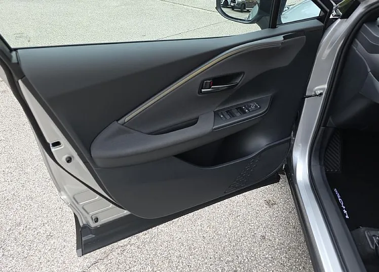 Zunanja slika - Toyota C-HR - 1.8 HEV 5D E-CVT C-OOL BITONE - 11