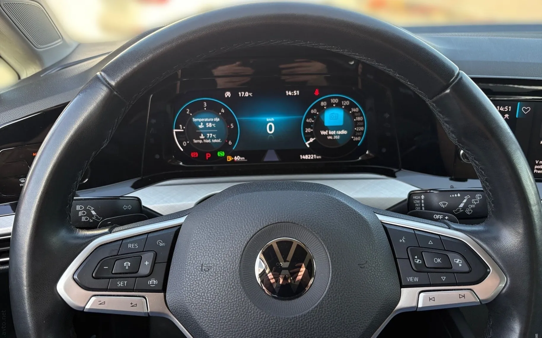 Notranja slika - Volkswagen Golf Variant - 2.0 TDI DSG - 8