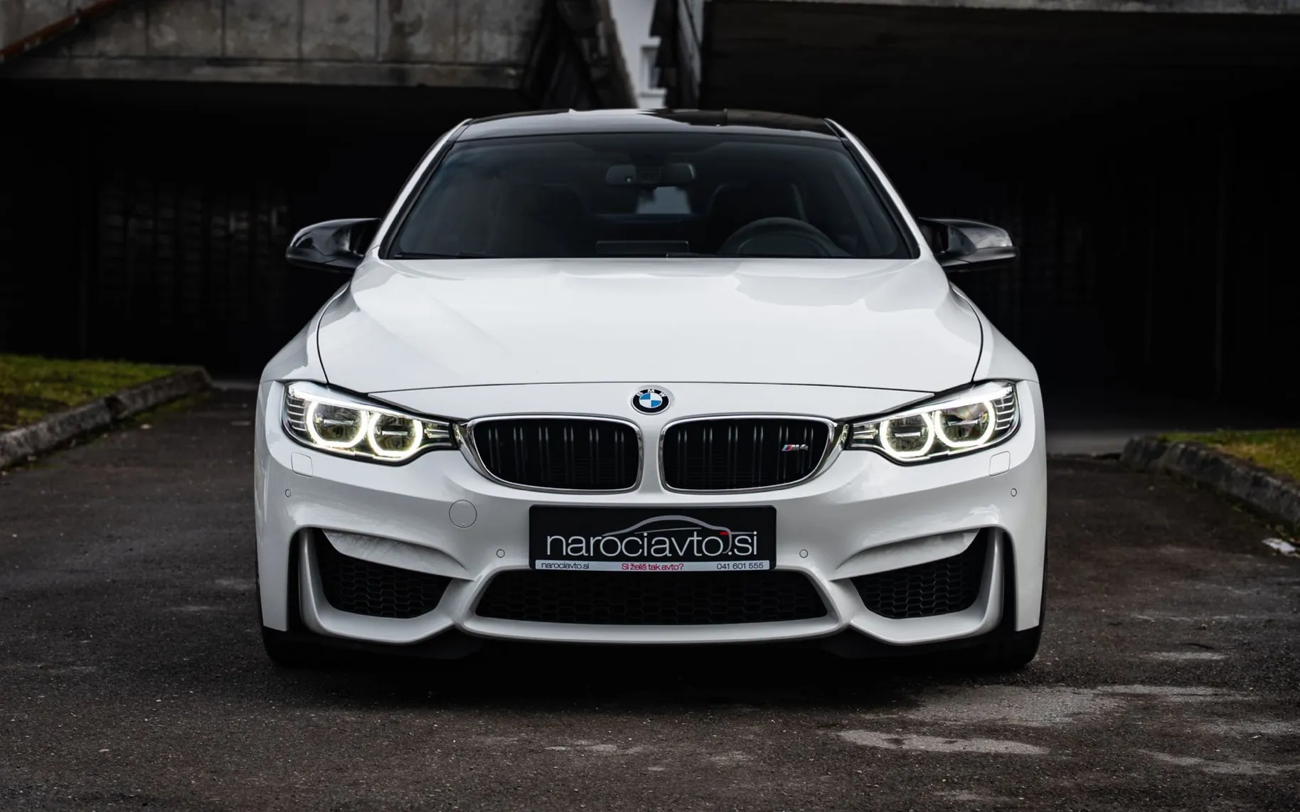 Zunanja slika - BMW M4 - Harman Kardon - LED - Alcantara - Headup - 2
