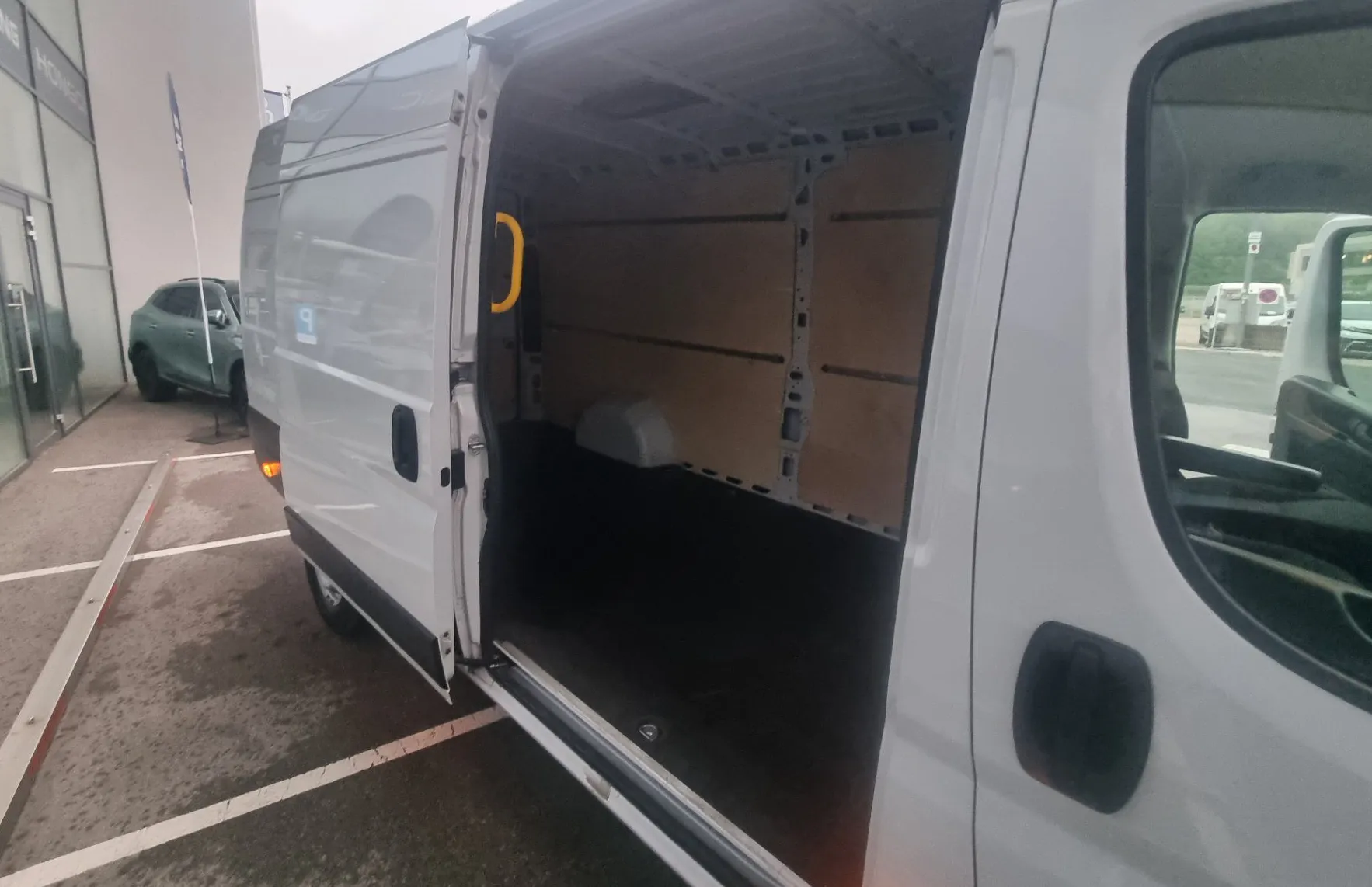 Zunanja slika - Opel Movano - 2.2 BHDI - 12