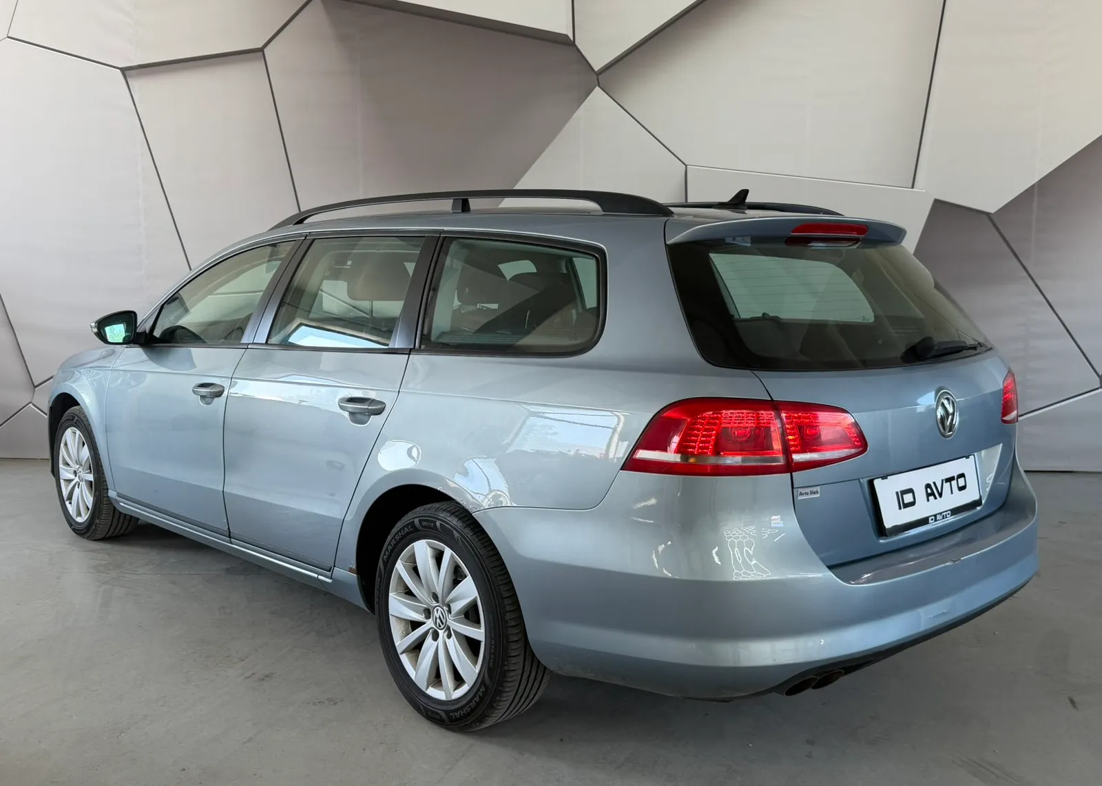 Zunanja slika - VW Passat - Variant 2,0 TDI BMT R-Line DSG - 3