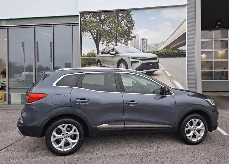 Zunanja slika - Renault Kadjar - LIMITED TCe 140-1.LASTNIK-SLO.POREKLO-ODLIČEN - 2