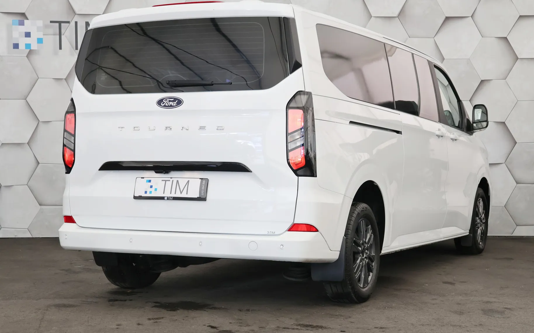 Zunanja slika - Ford E-Transit Custom - L2 2.0 TDCi Titanium 150KM 1+8 - 3