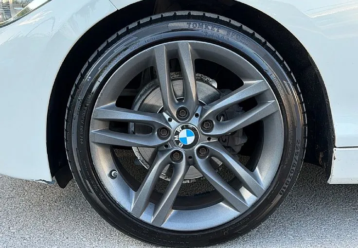 Zunanja slika - BMW Serija 1 - : 116d M Performance -LED-NAVI-2xPDC-ALCANTARA-ALU18 - 7