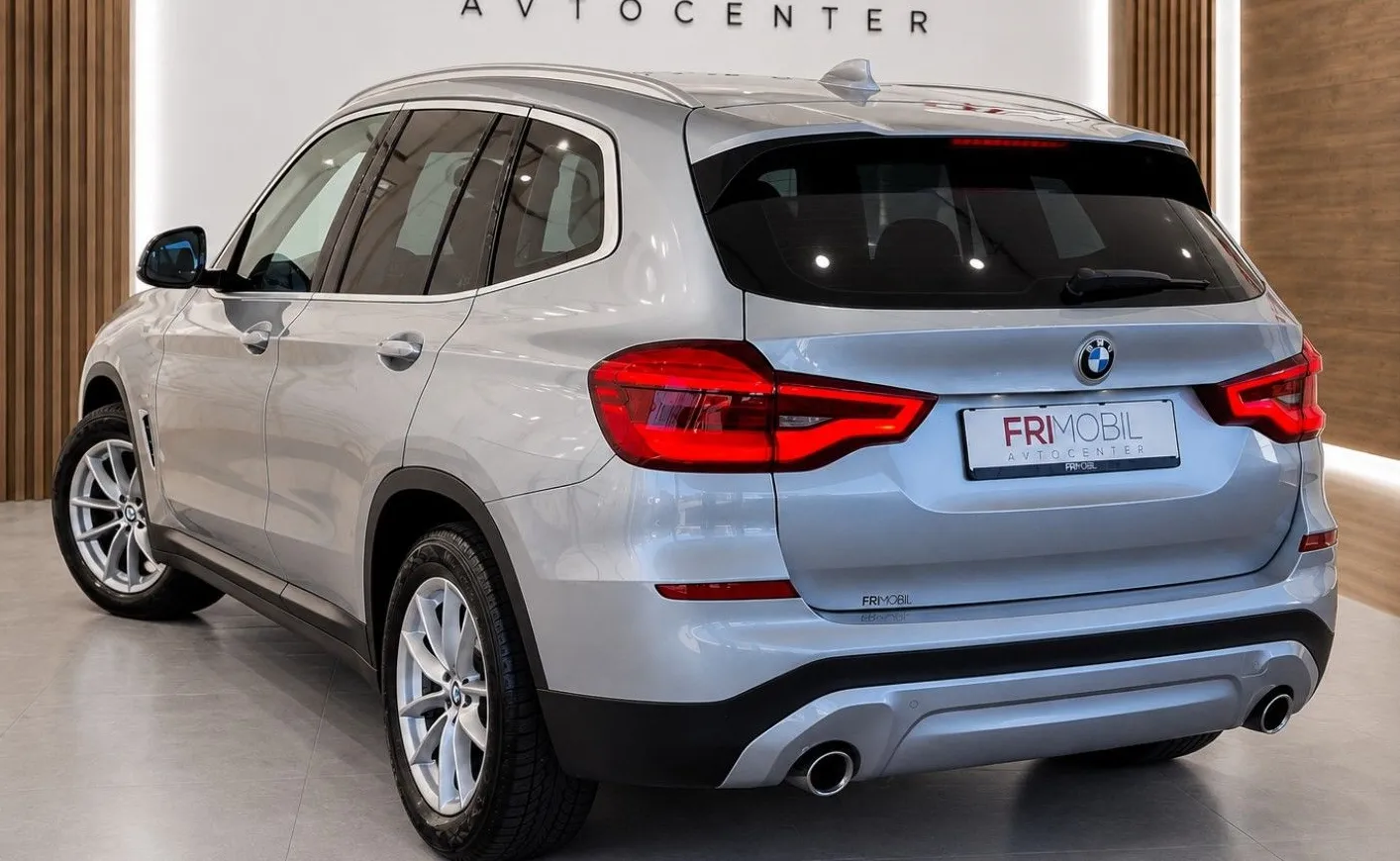 Zunanja slika - BMW X3 - serija : xDrive 20d xLine •ADAPTIVE LED•PDC•ALU•NAVI• - 4