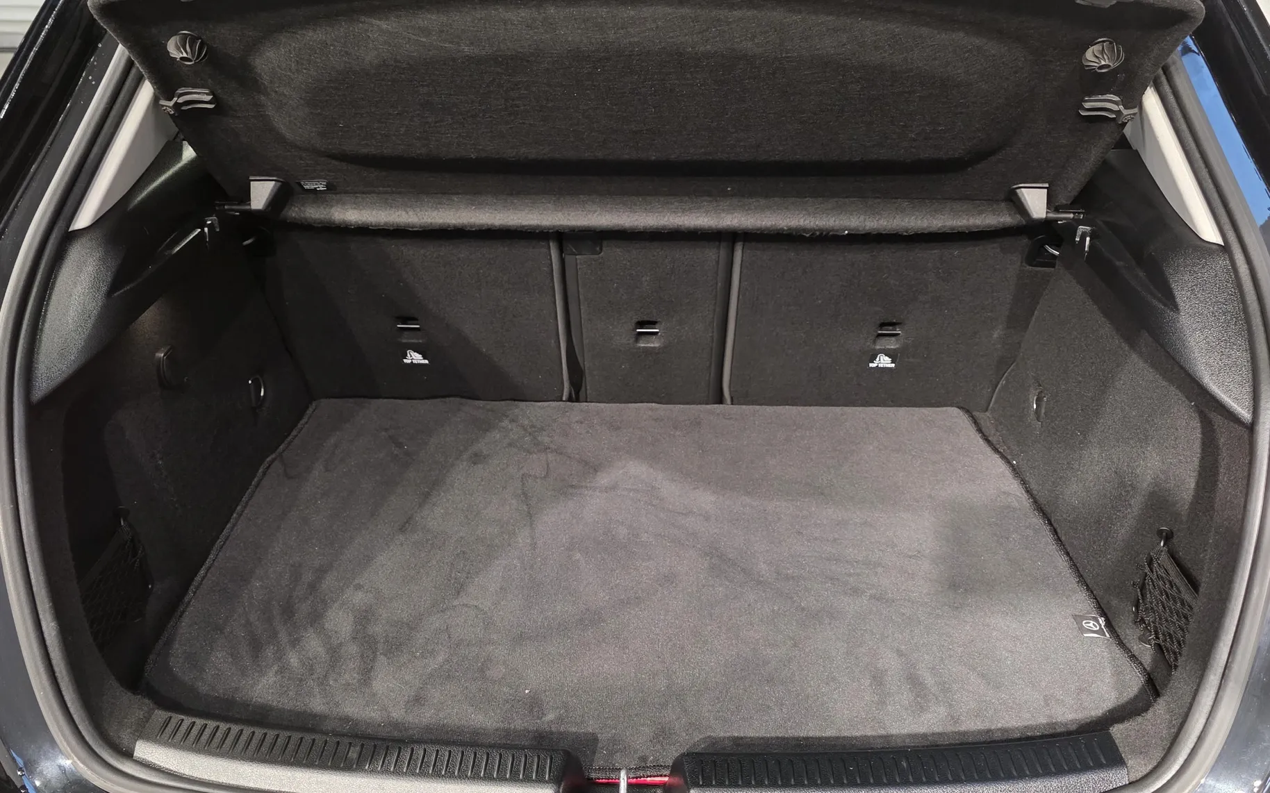 Zunanja slika - Mercedes-Benz A-Razred - A 250 e Avt. 1.LAST PHEV KAM NAVI TEMP LANE - 18