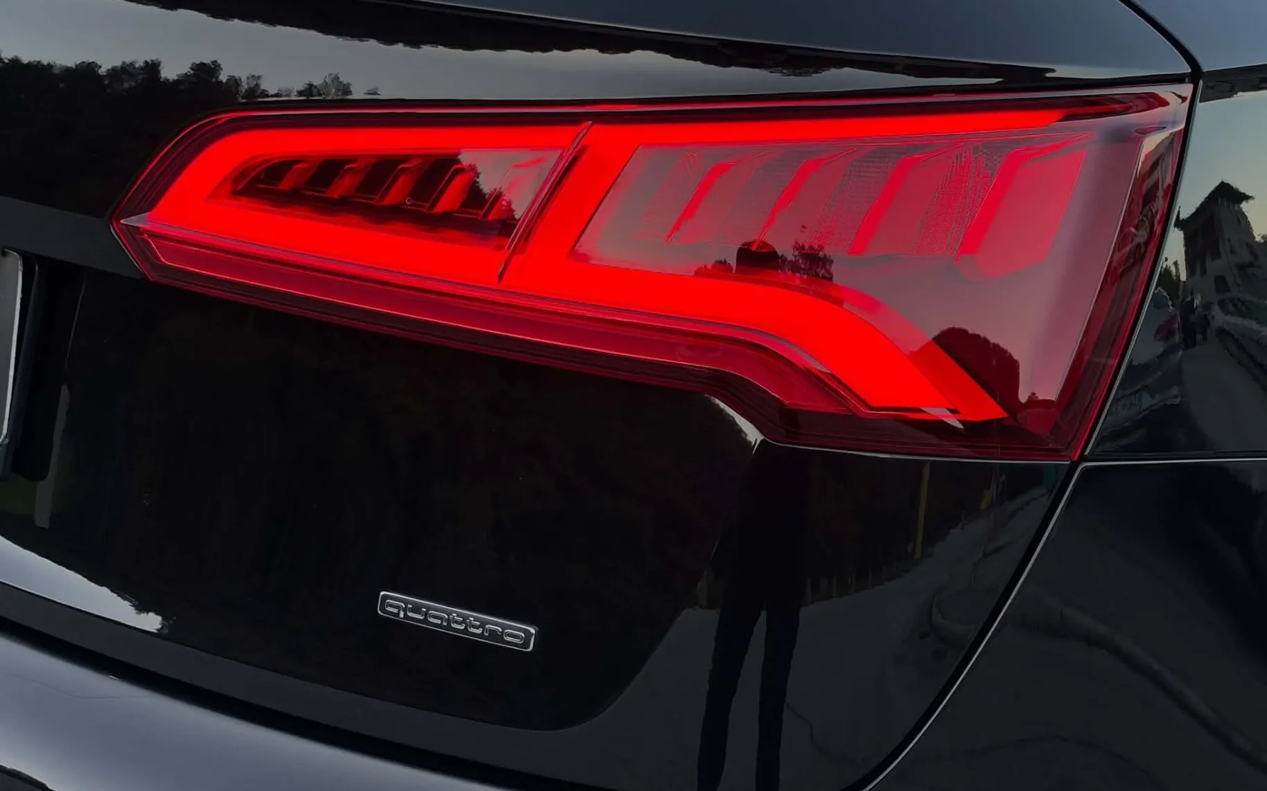 Notranja slika - Audi Q5 - 2.0 TDI-Q-4X4-AUT-XENON+LED-LIZING ZA TUJCE- - 8