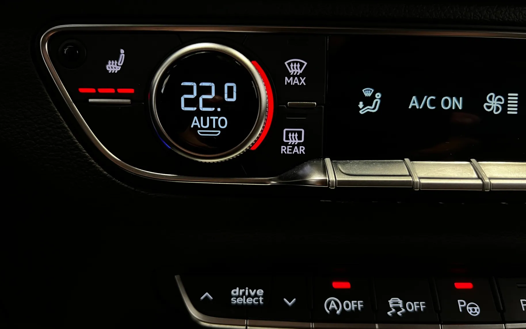 Zunanja slika - Audi Q5 - 40 TDI-Q-S-LINE-MATRIX-HUD-VIRTUAL-KAM360-KEYLESS - 19
