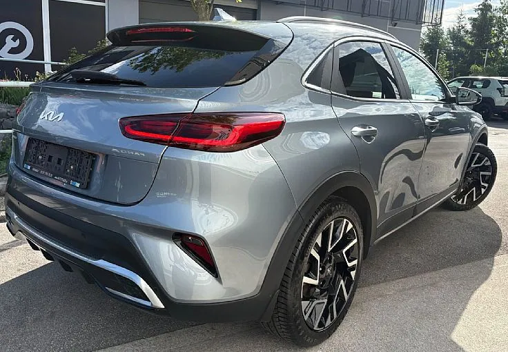 Zunanja slika - KIA XCeed - 1.5 T-GDI WAY M T 117 Kw - 3