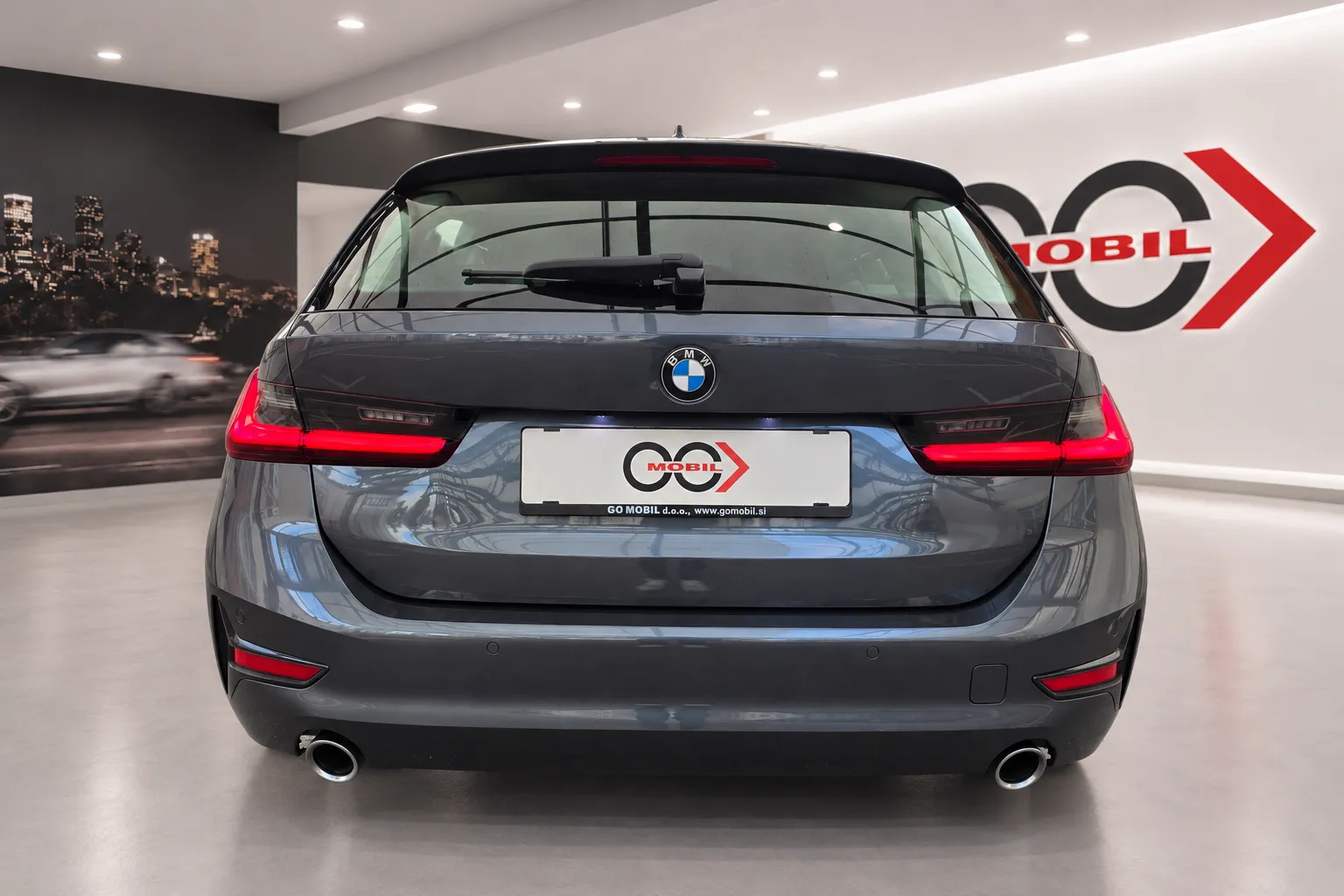 Zunanja slika - BMW serija 3 Touring: - 320d Touring Advantage Avt- Laser.asist.HiFi.ALU18 - 6