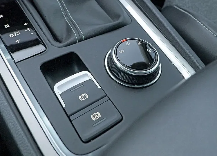 Zunanja slika - Seat Ateca - 1.5 TSI 110KW XPERIENCE•VIRTUAL•GR. VOLANA•LEASING - 17