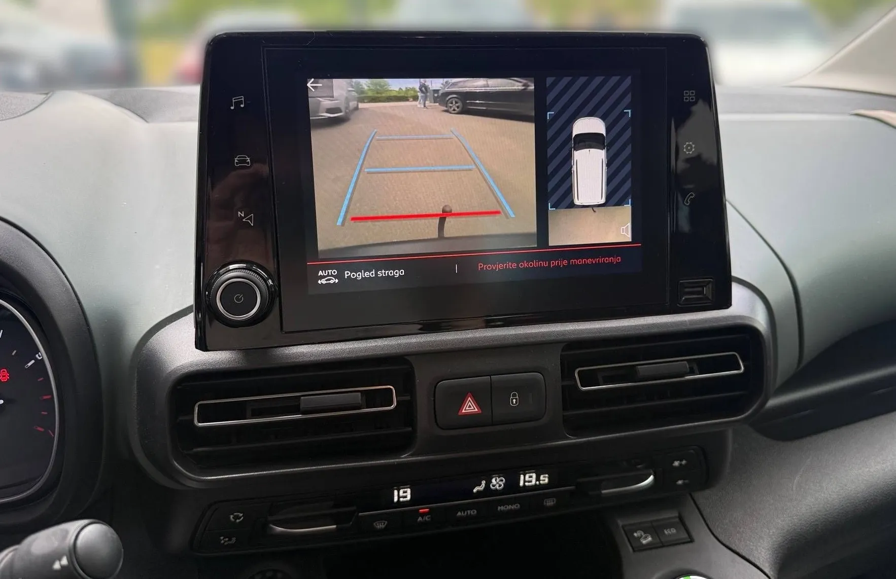 Zunanja slika - Citroën Berlingo - 1.5 HDI  AUT XTR -line  odličen - 14