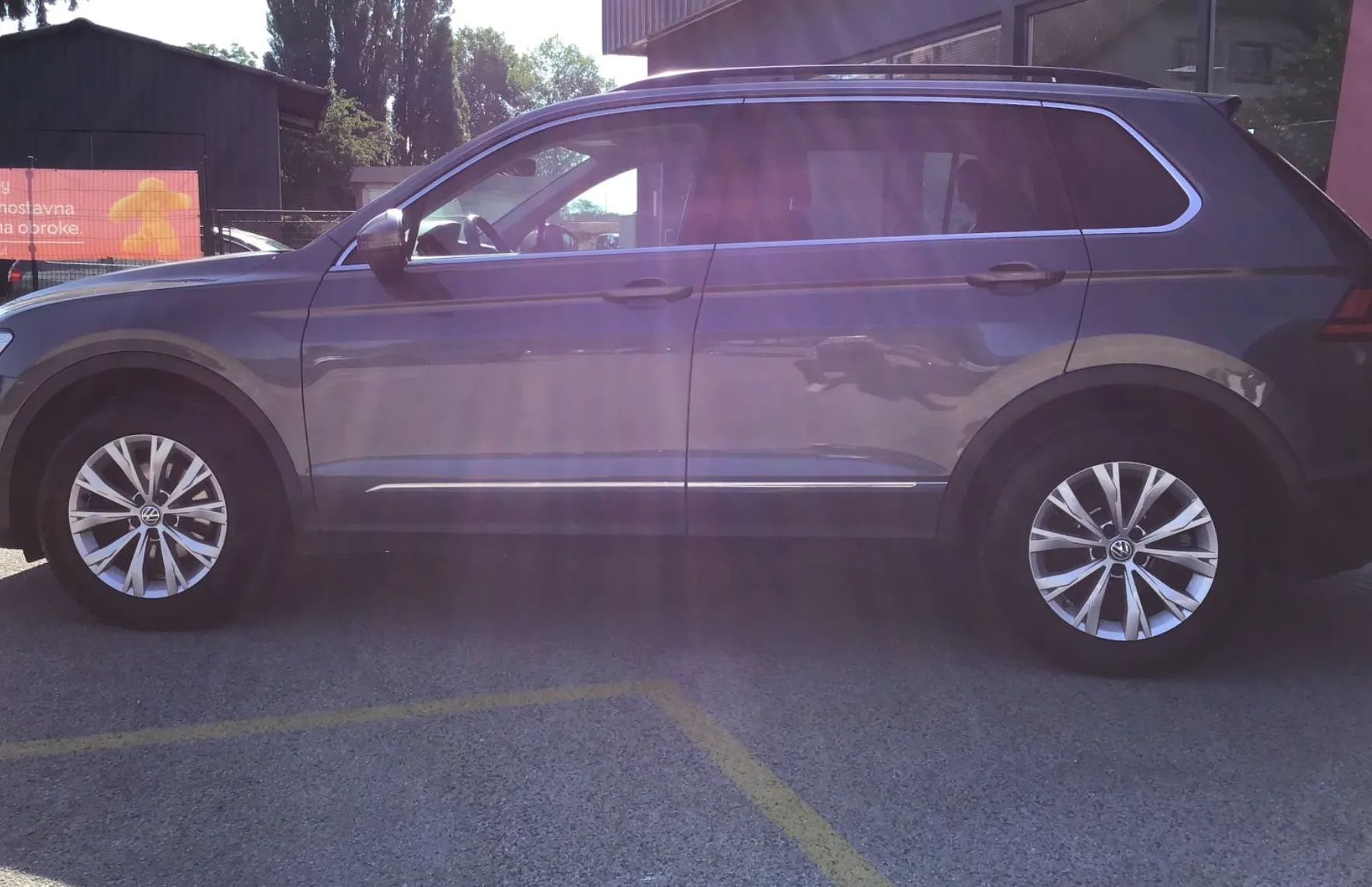 Zunanja slika - Volkswagen Tiguan - 2.0 TDI BMT Comfortline - 7