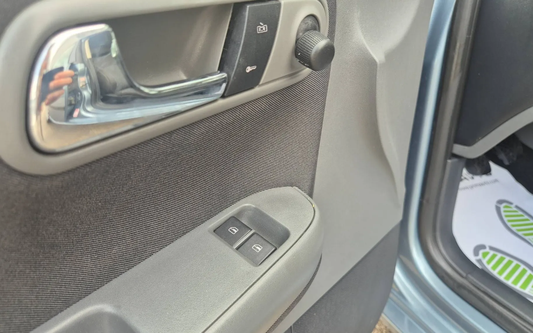 Zunanja slika - Seat Cordoba - 1.4 16V°1.LASTNIK°SLO°KLIMA°SERVO°RADIO CD°ABS° - 10
