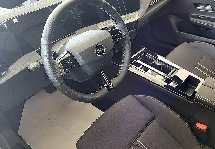 Zunanja slika - Opel Astra - 1.2 TURBO 96KW S S GS Auto ST  -  VELENJE - 6