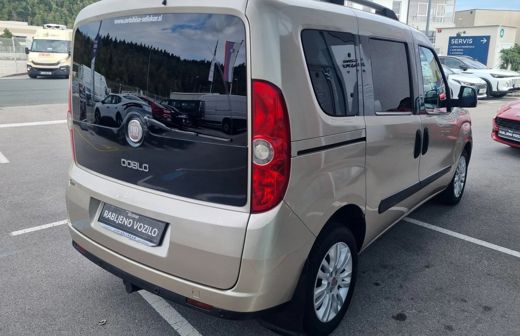 Zunanja slika - Fiat Doblo - 1.6 JTD - SLOVENSKI + POTRJENA KNJIGA + KLJUKA - 7