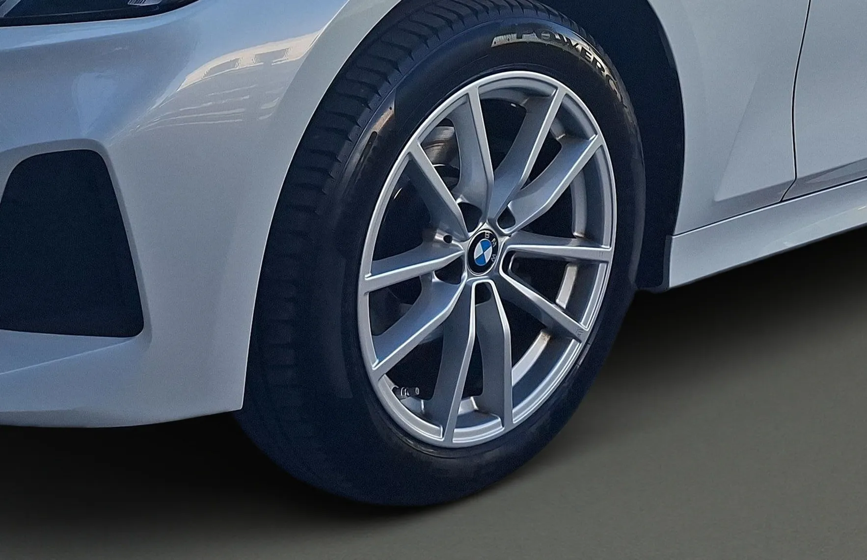 Zunanja slika - BMW Serija 3 - Touring: 318d Touring Avt. - 6