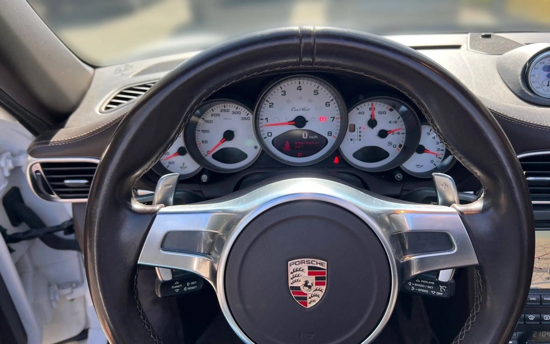 Zunanja slika - Porsche 911 Cabriolet - Turbo S XENON NAVI PDC GRETJE HLAJENJE TEM TOP - 11