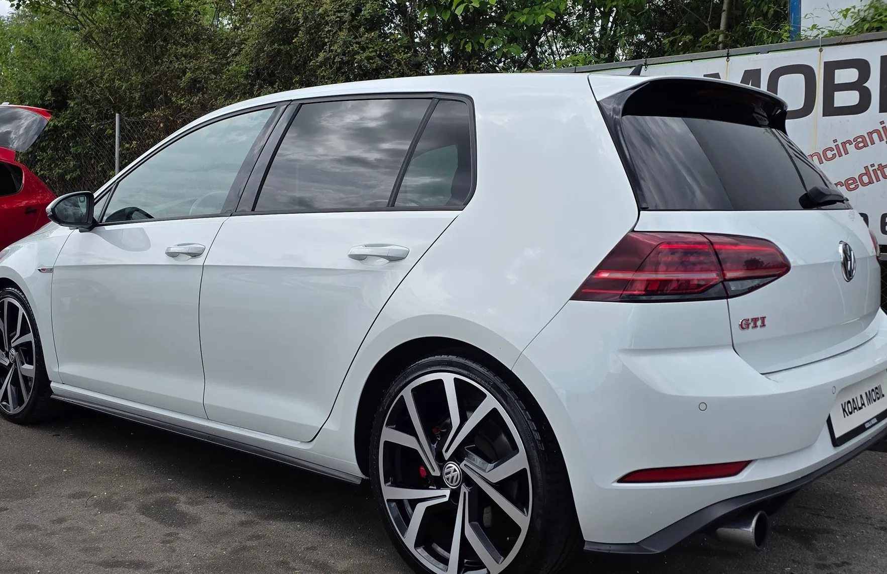 Zunanja slika - Volkswagen Golf - 2.0 GTI BMT DSG LED-ALU-GRETJE SEDEŽEV-NAVI - 6