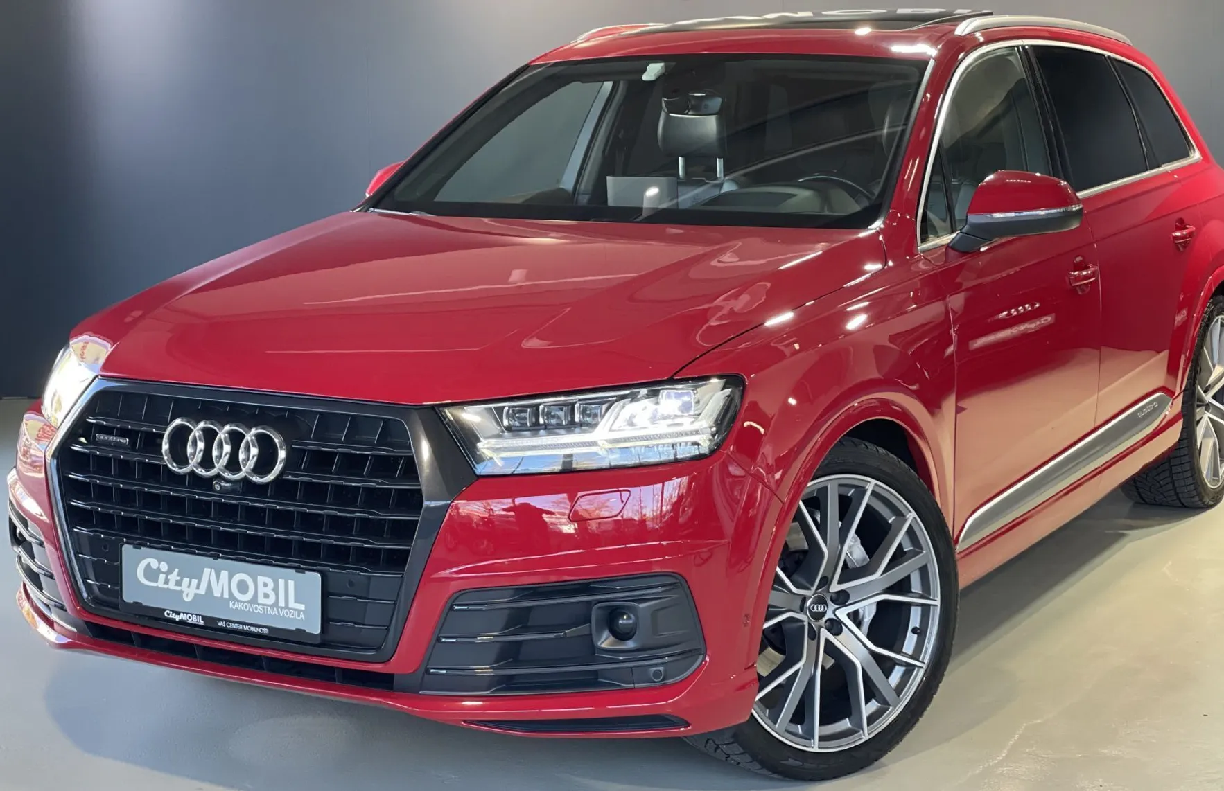 Zunanja slika - Audi Q7 - ZRAČNO-HUD-PANO-NAVI-MEMORY-ALCANTARA-VIRTUAL-22C - 1