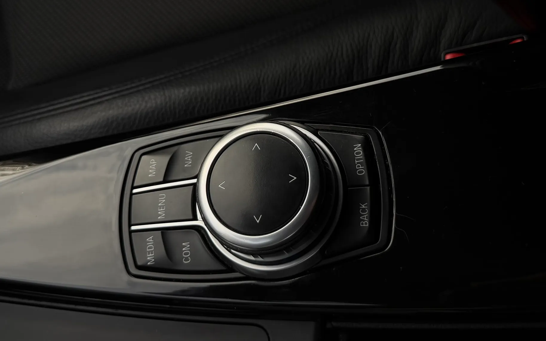 Notranja slika - BMW Serija 3 - Bmw 320d Sportline - 11
