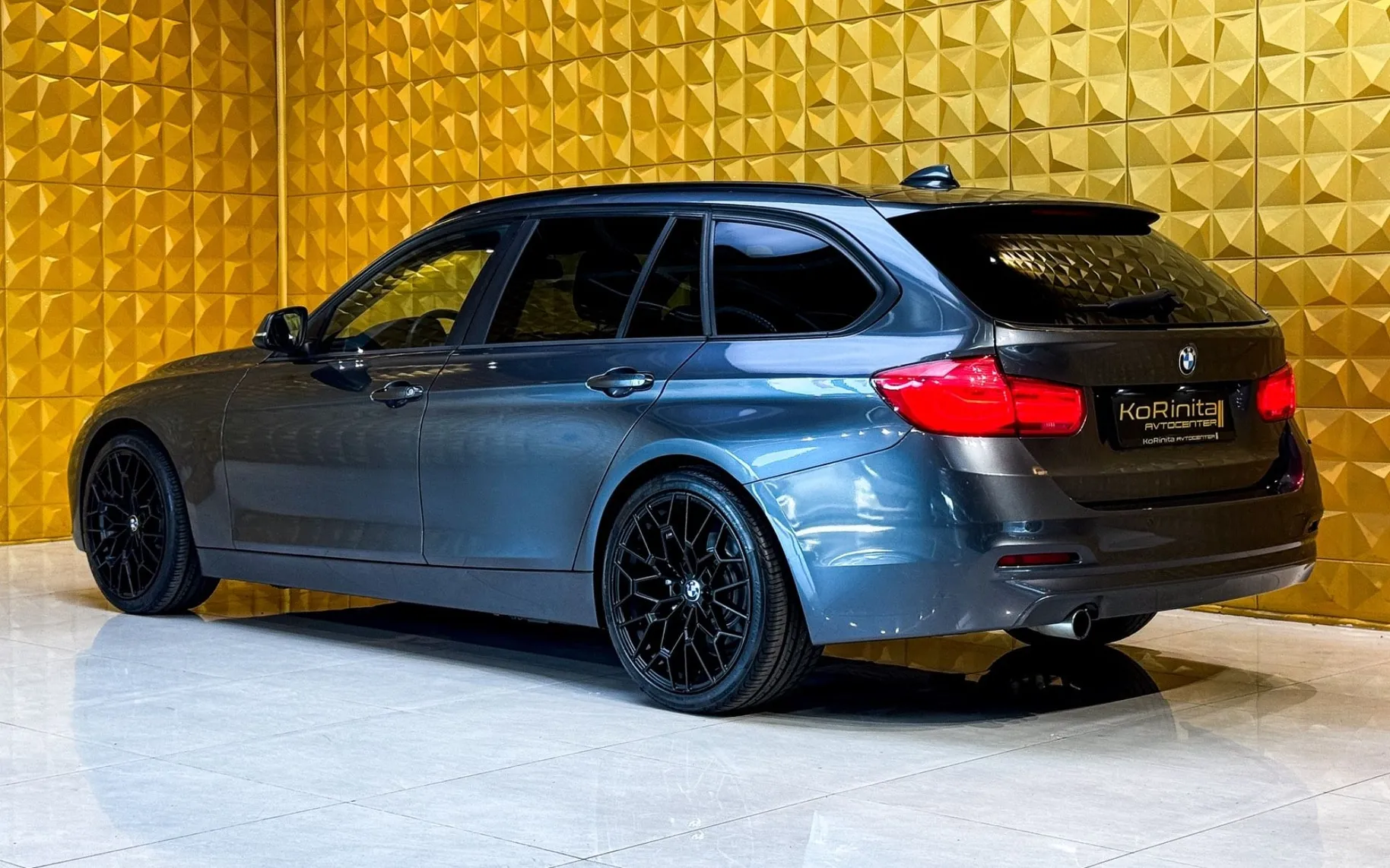 Notranja slika - BMW serija 3 Touring: - 318d AUT. LED-GRETJE-NAVI-EL. PRTLJAZNIK - 7