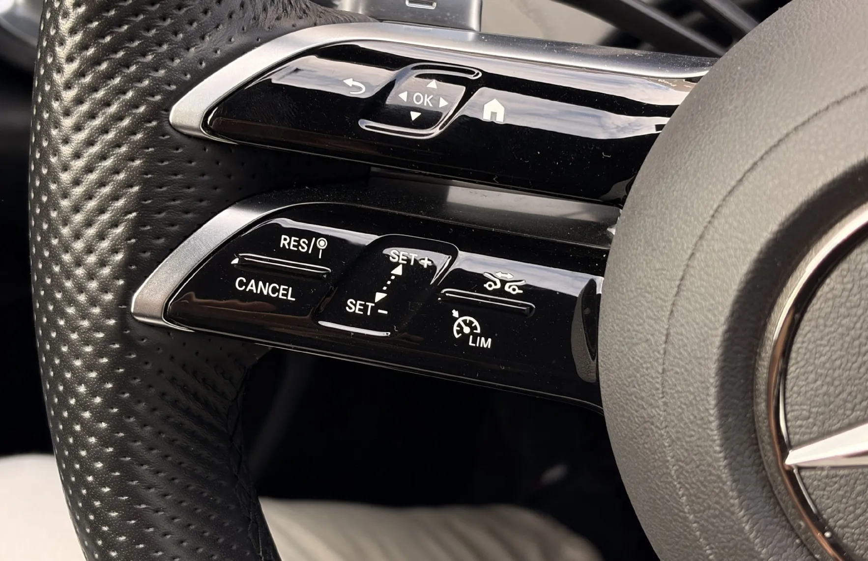 Zunanja slika - Mercedes-Benz E-Razred - E 220d T AMG Line Avt. - 11