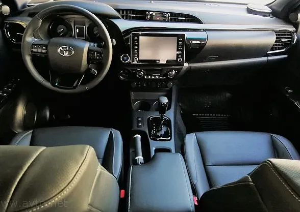 Zunanja slika - Toyota Hilux - MC20 2.8D-4D 4x4 DC INVINCIBLE TSS - 5