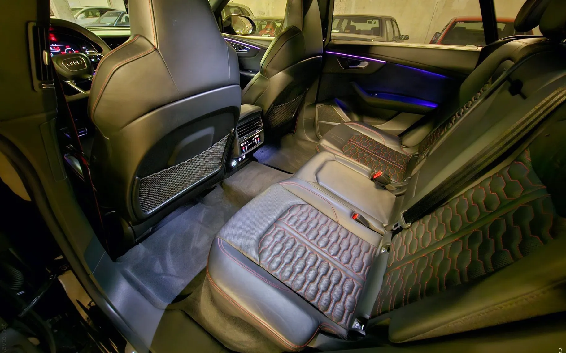 Notranja slika - Audi RS Q8 - quattro Tiptronic |PANO|RADAR|AERO|ALU23|ZRAK|TOP| - 10