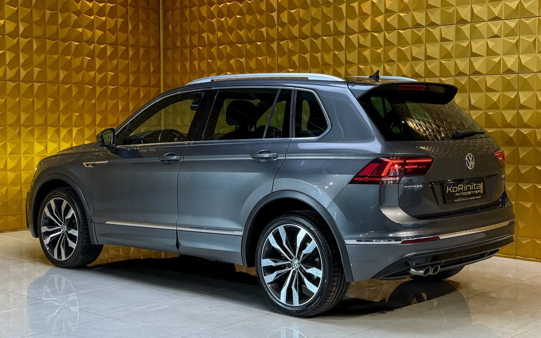 Zunanja slika - Volkswagen Tiguan - 4motion 2.0 TDI R Line-DIGITAL-GRETJE-ALCANTARA-F1 - 2