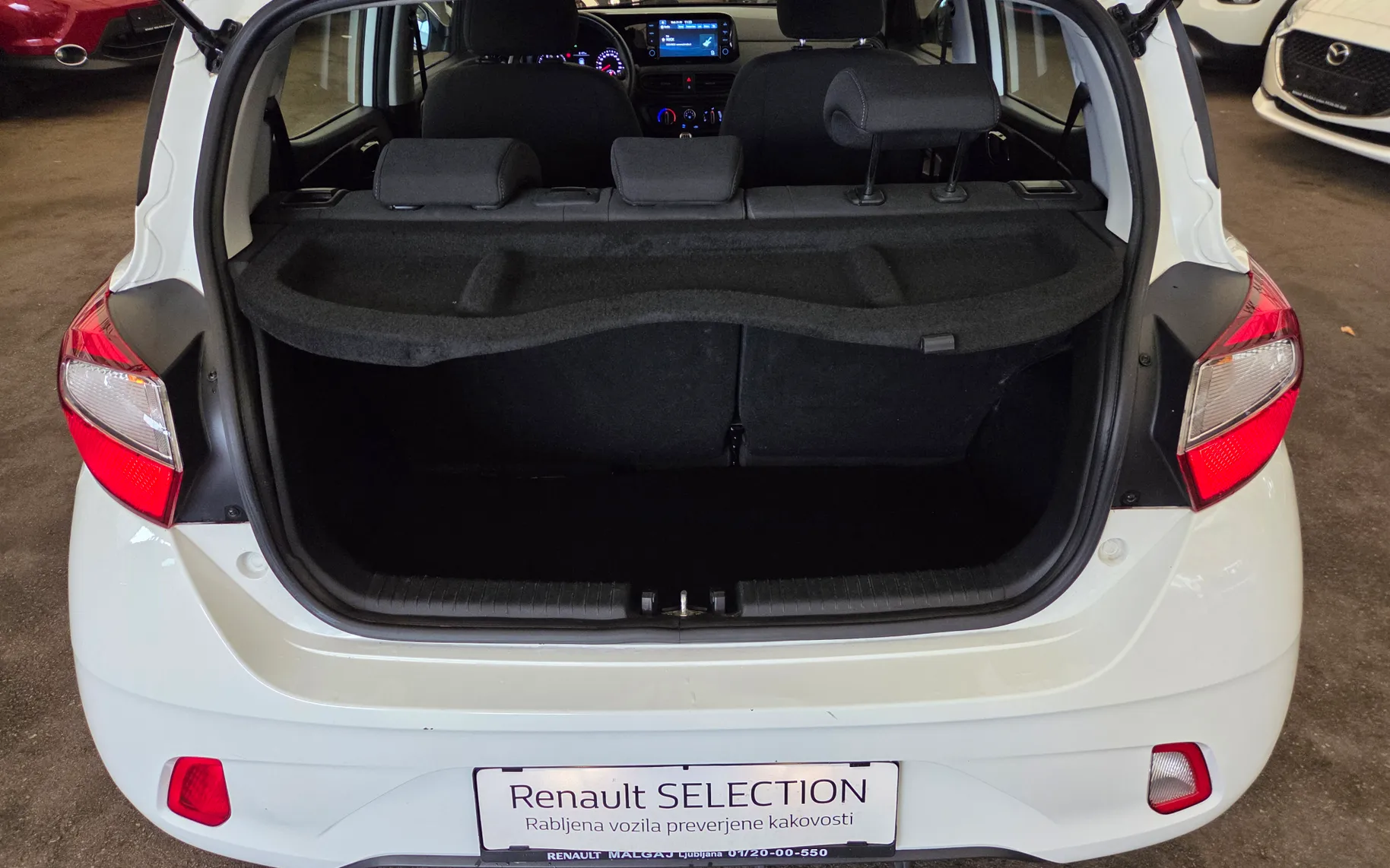 Zunanja slika - Hyundai i10 - 1.0 Style KLIMA-1.LASTNIK-TOUCH SCREEN-LANE ASSIST - 20