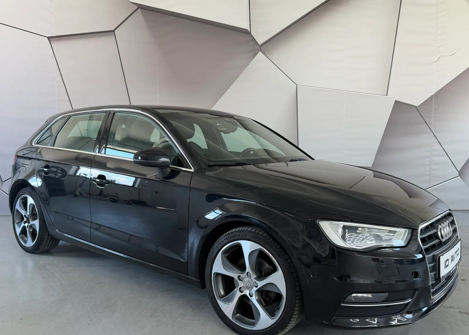 Zunanja slika - Audi A3 - 2,0 TDI Ambiente - 1