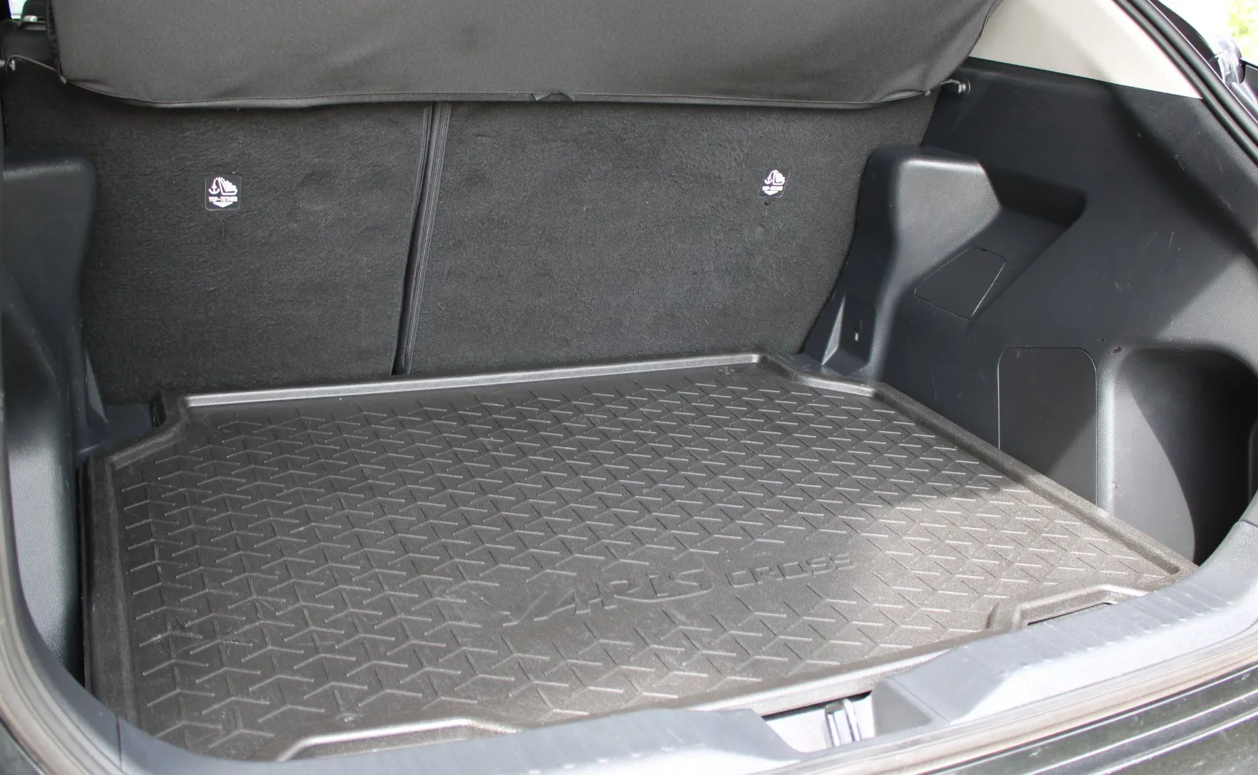 Zunanja slika - Toyota Yaris Cross - Hybrid 1.5 VVT-i Business Avt. - 16