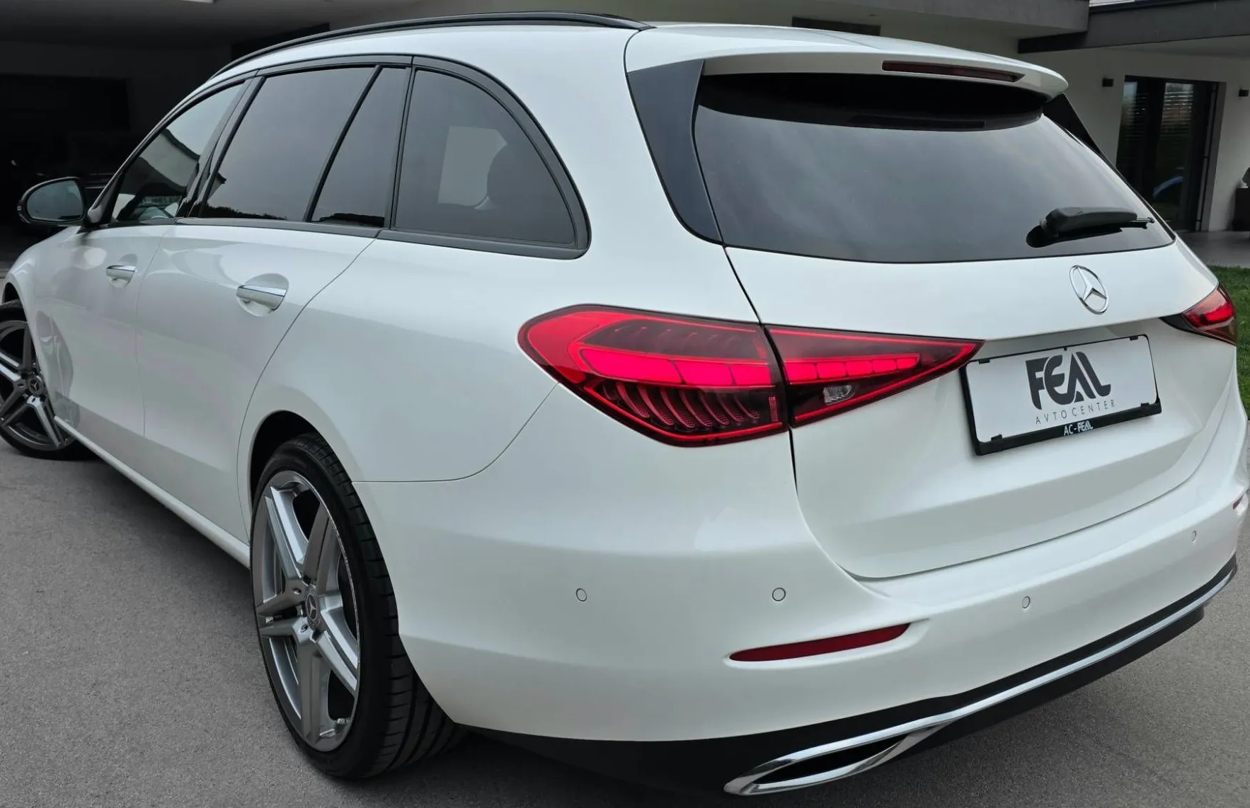 Zunanja slika - Mercedes-Benz C-Razred - C 200 D-AVT-SPORT-FULL LED-360 KAMERA-VIRTUAL-ACC- - 3