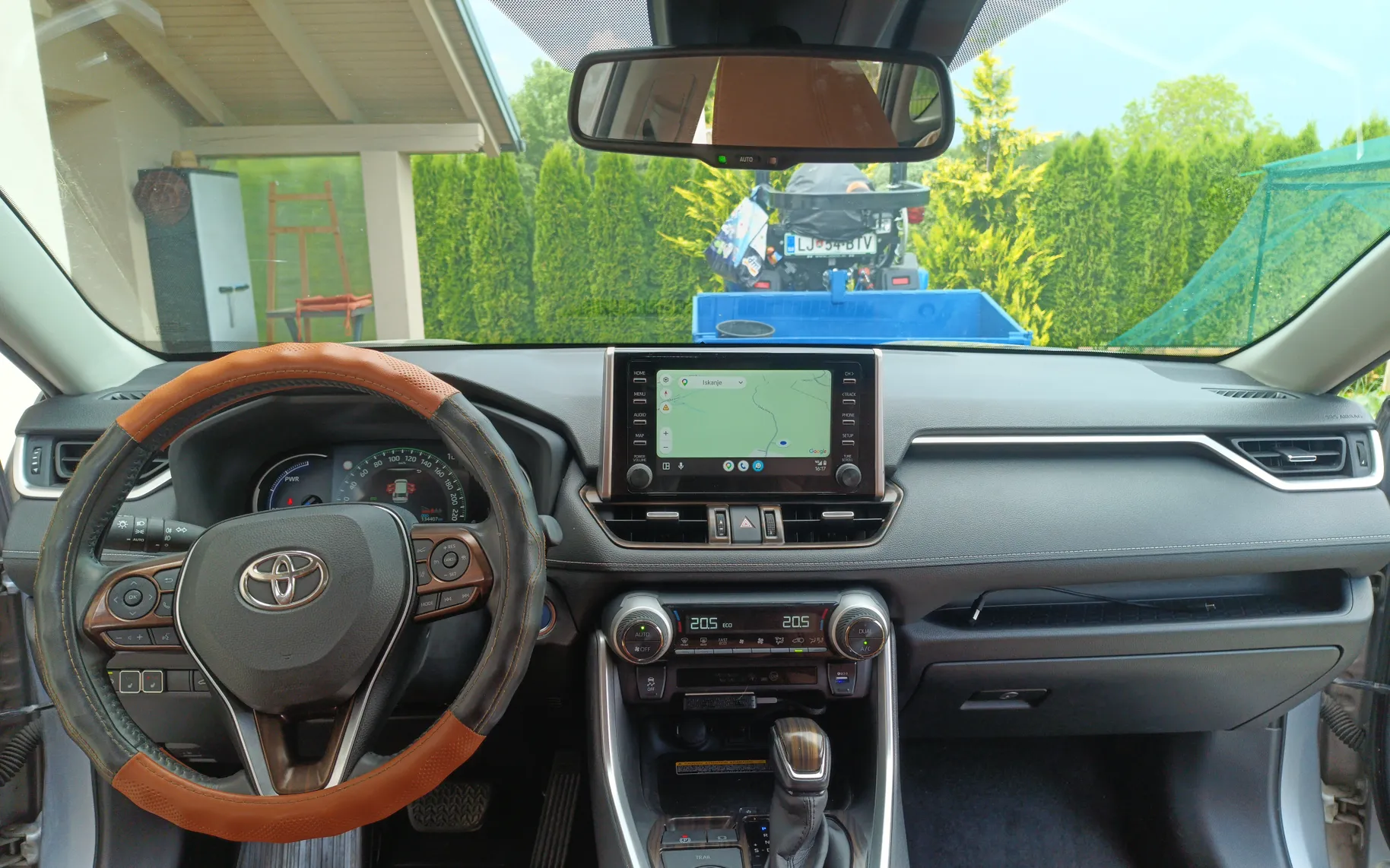 Notranja slika - Toyota RAV4 - elegant awd - 13