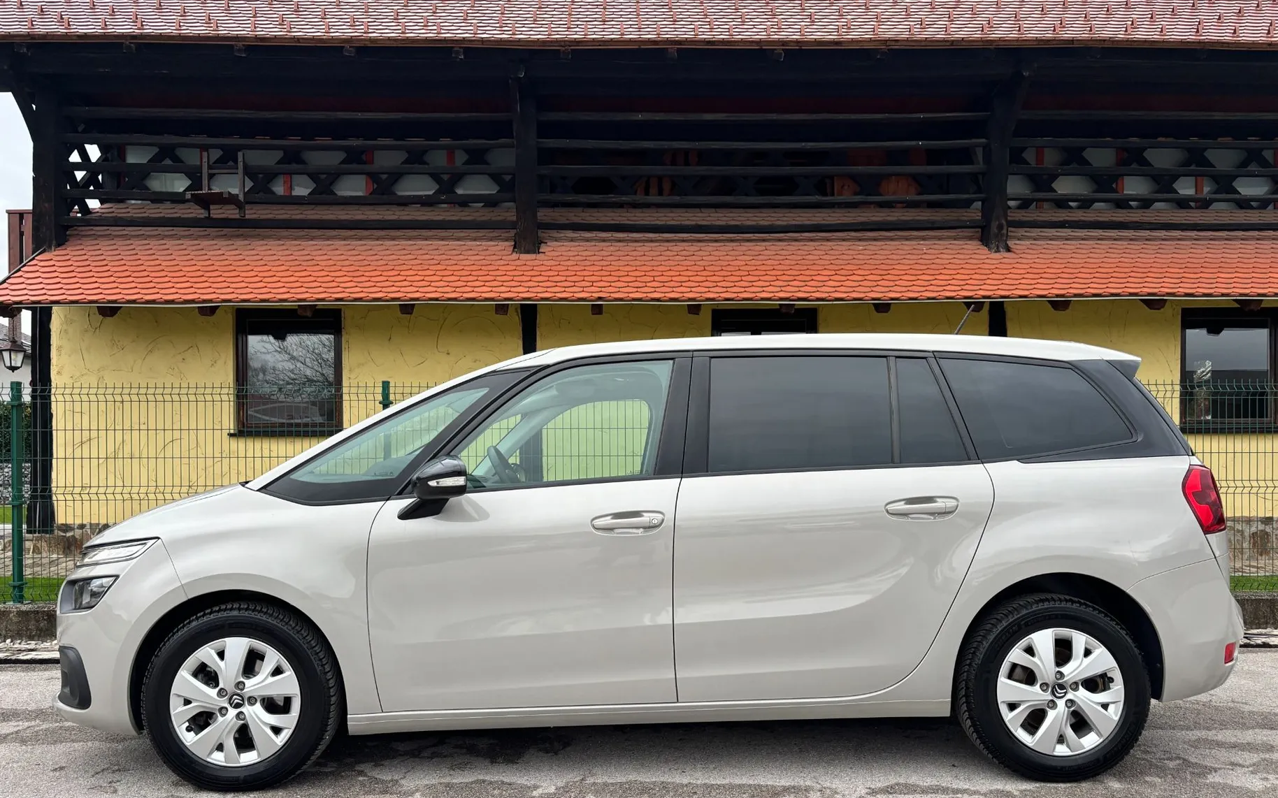 Zunanja slika - Citroën C4 - 1.5 HDI - 7