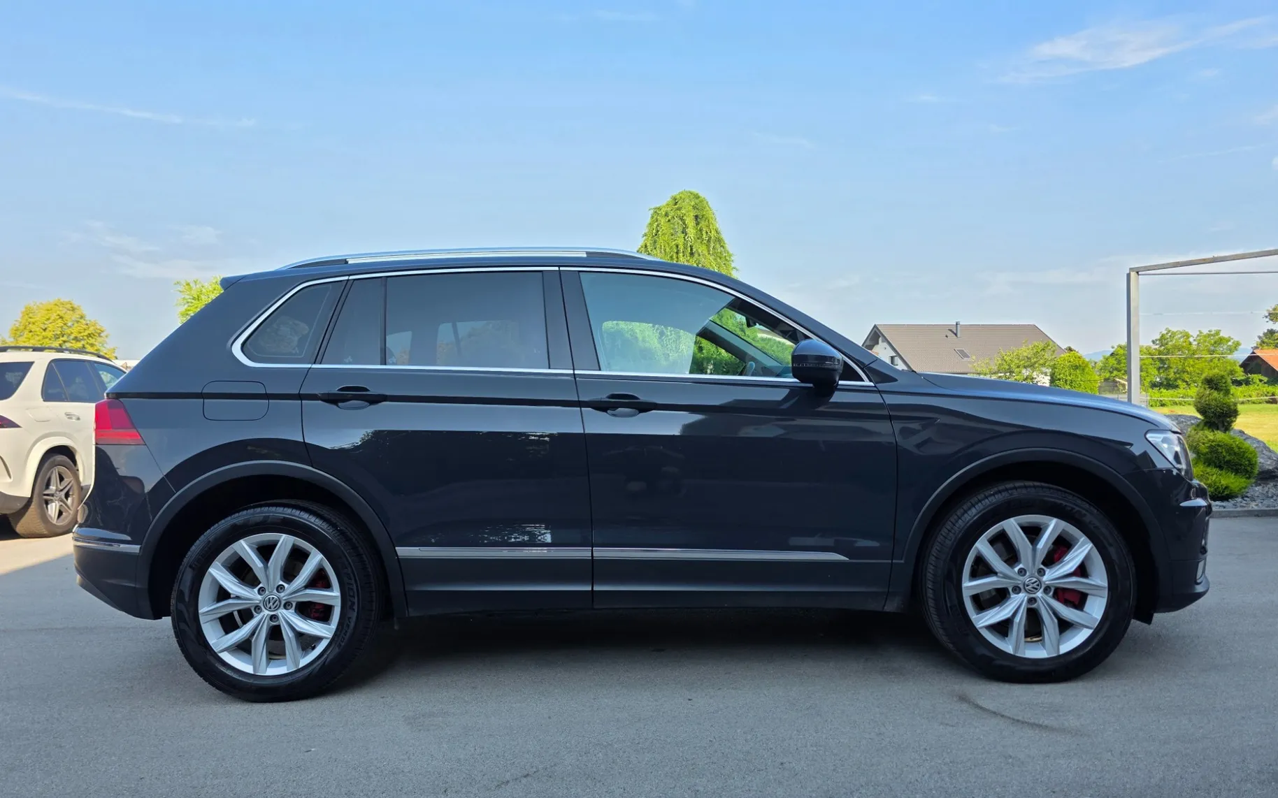 Zunanja slika - Volkswagen Tiguan - 4motion 2,0 TDI BMT Highline DSG - 5