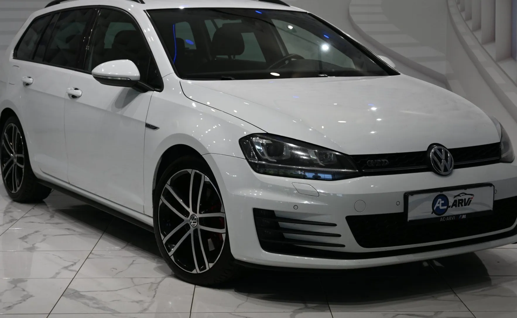 Zunanja slika - Volkswagen Golf - Variant 2.0 GTD BMT DSG - 7